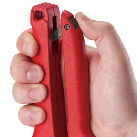 Різак для ПВХ труб MILWAUKEE 4932464173