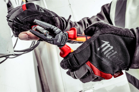 Плоскогубці MILWAUKEE 4932464571