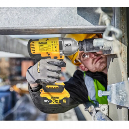 Гайковерт ударный DeWALT DCF900P2T