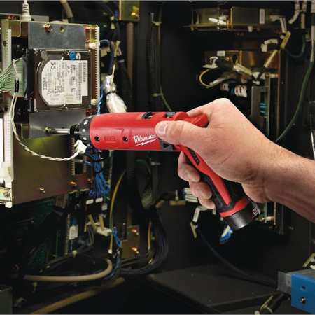 Викрутка акумуляторна Milwaukee M4 D-202B 4933440475