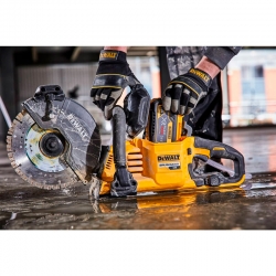 Пила отрезная DeWALT DCS690X2