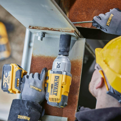 Гайковерт ударный DeWALT DCF900P2T