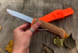 Нож Floating Knife Serrated